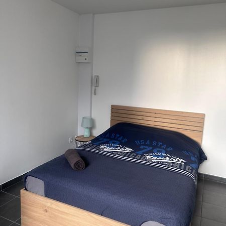 Un Studio Dans La Residence Sjt 알랑송 외부 사진