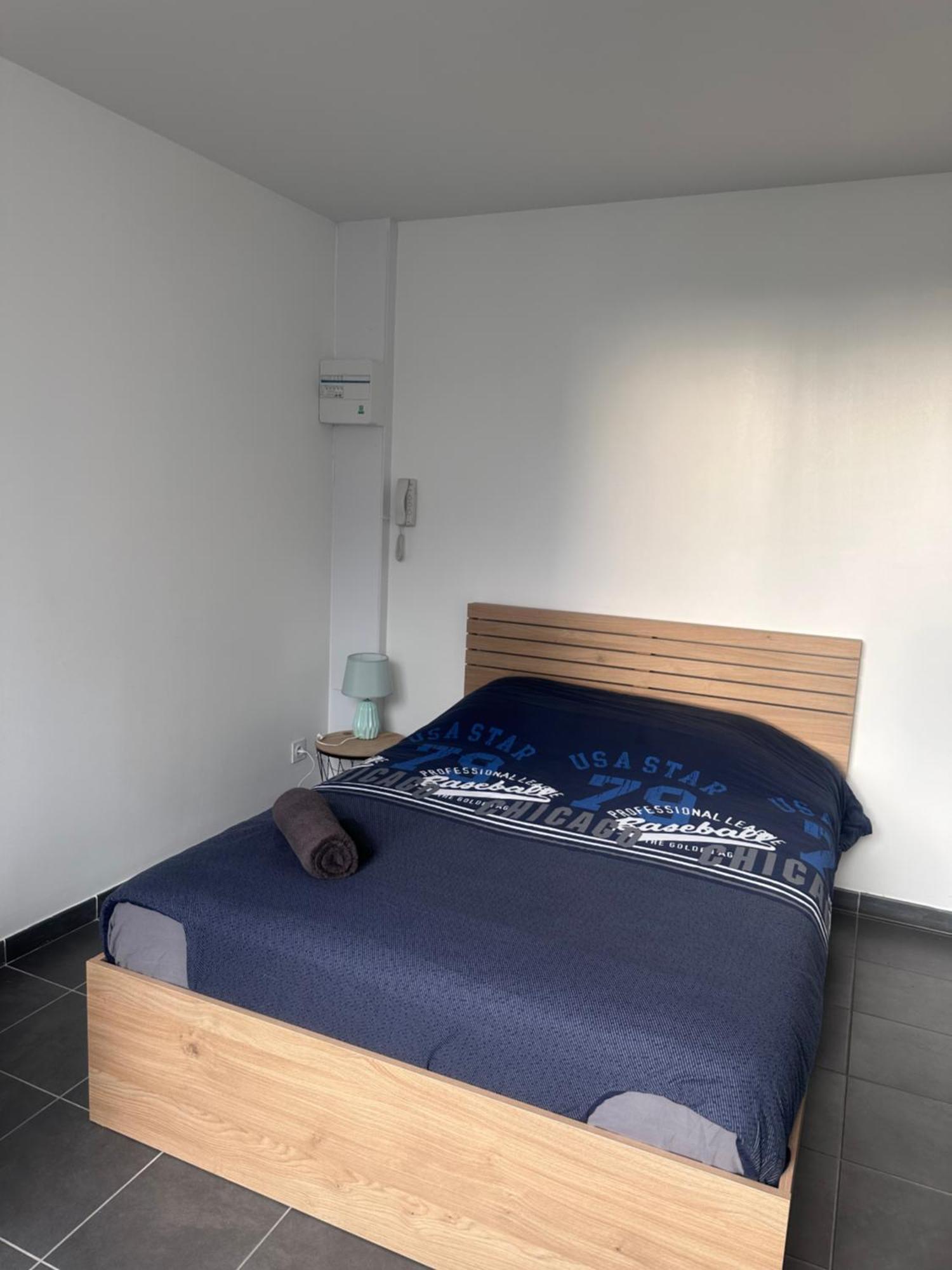 Un Studio Dans La Residence Sjt 알랑송 외부 사진